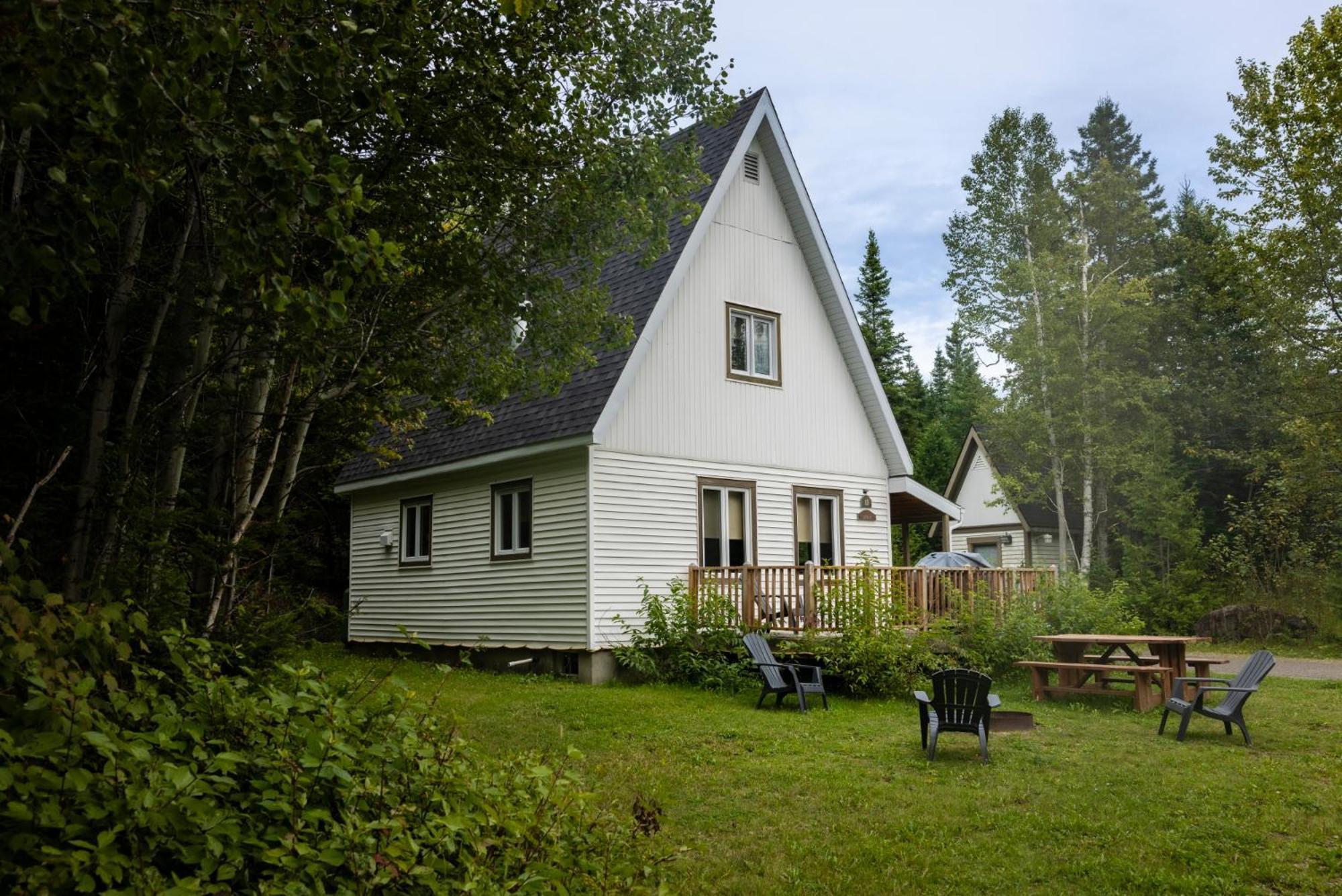 Gite Du Mont-Albert - Sepaq Sainte Anne-des-Chênes Exteriör bild