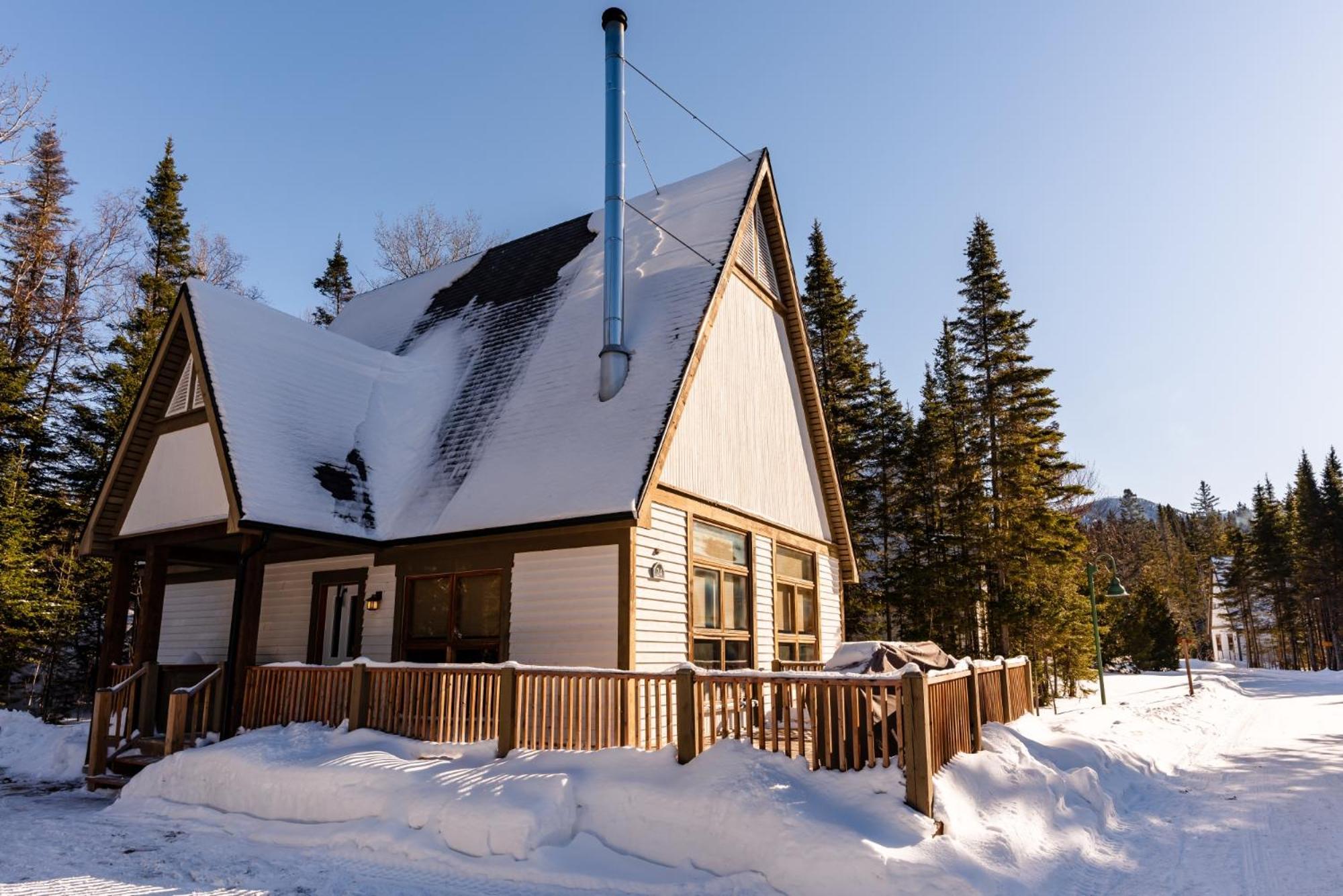 Gite Du Mont-Albert - Sepaq Sainte Anne-des-Chênes Exteriör bild